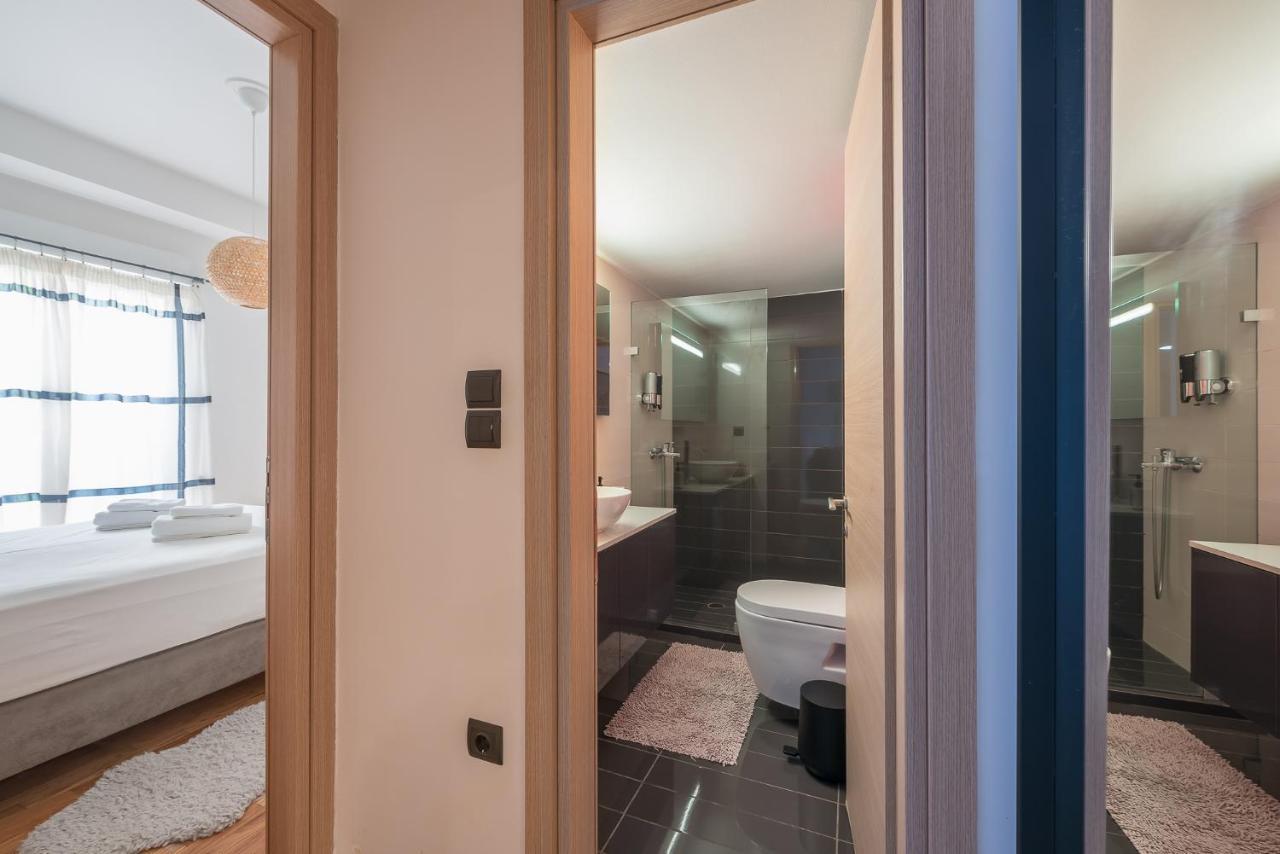 אתונה Confy Living Apartment Metaxourghio Metro Station מראה חיצוני תמונה